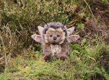 Load image into Gallery viewer, Charlie Bears Signature Collection Tizzie Whizie (Preorder)
