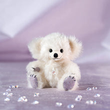 Load image into Gallery viewer, Merrythought Cheeky Little Crystal Bear

