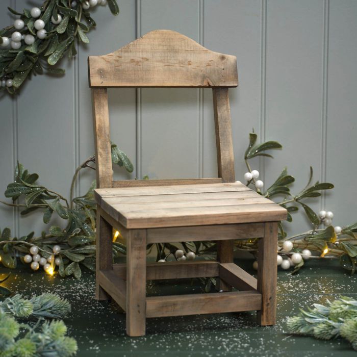 Wooden styling chair for bears